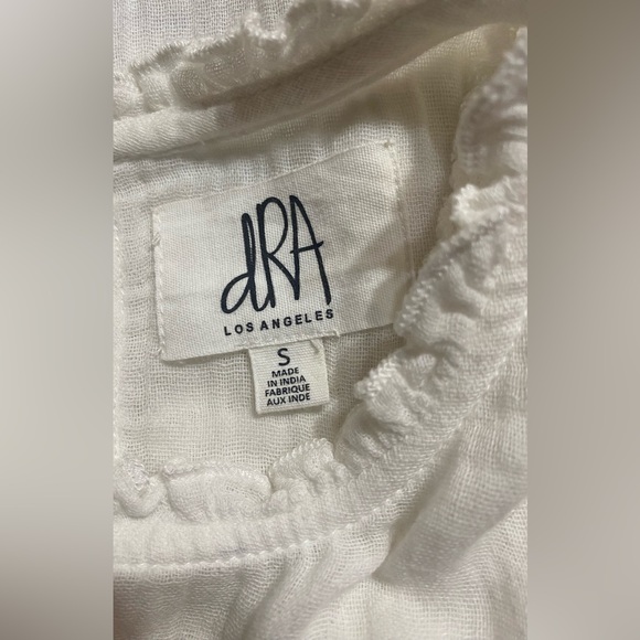 dRA Flutter Sleeve Eyelet Detail Blouse Size Small in White - Picture 4 of 5